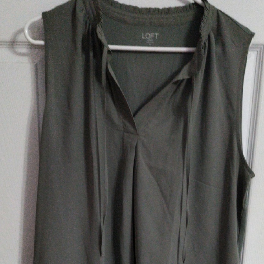 LOFT Sleeveless Blouse - Dark Olive